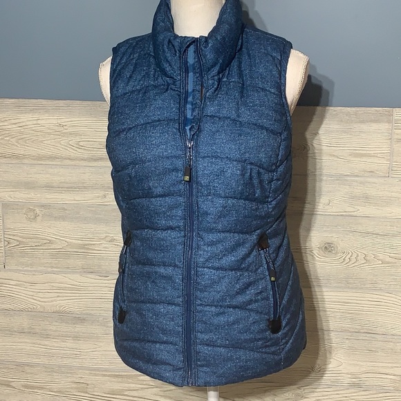 GreenTea Jackets & Blazers - Sherpa lined vest.